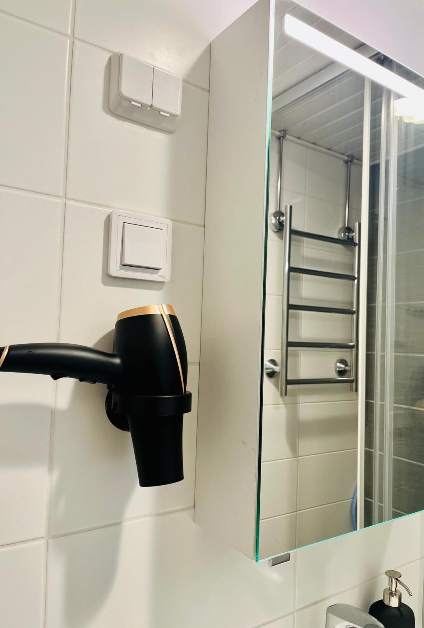 Modern Apartment Urban Tranquil, Great Location And Transport Connections هلسنكي الغرفة الصورة